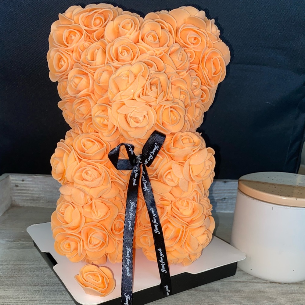 Homentum Rose Bear with display case
